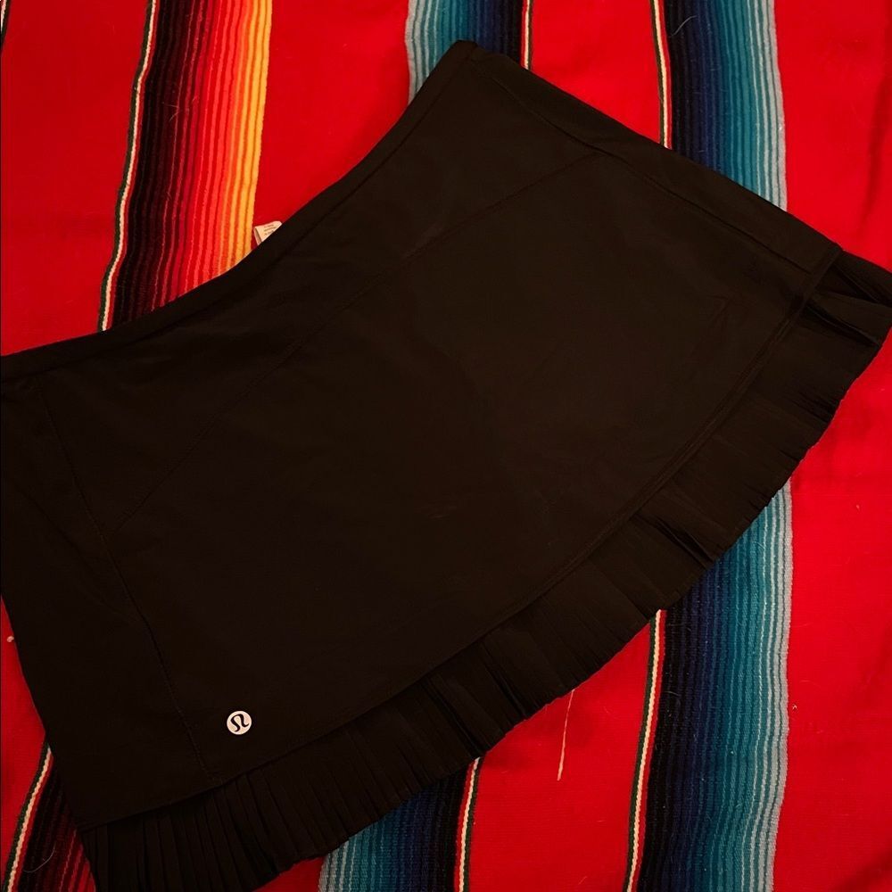 Lululemon Black Ruffled Mini Skirt - Picture 2 of 5